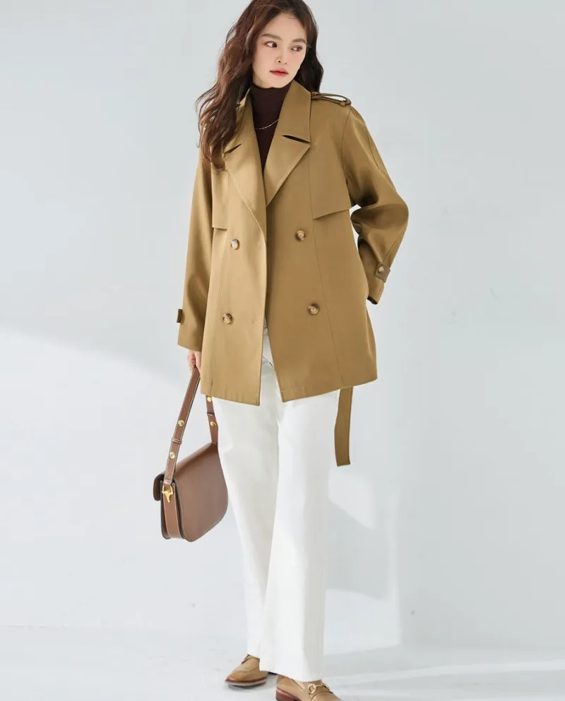 23 Nuova manica lucida autunnale Temperamento casual Pendolarismo Drappeggiato e fresco Elegante giacca a vento corta con pelle