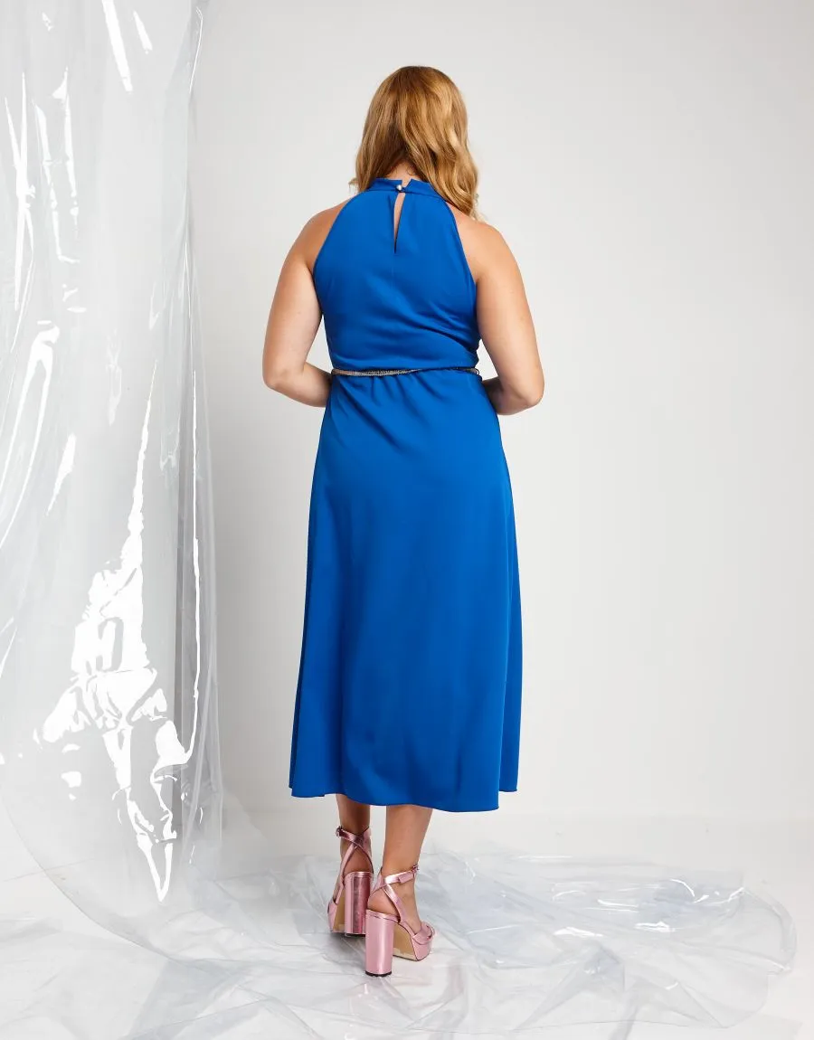 Abito con scollo all'americana e gonna asimmetrica