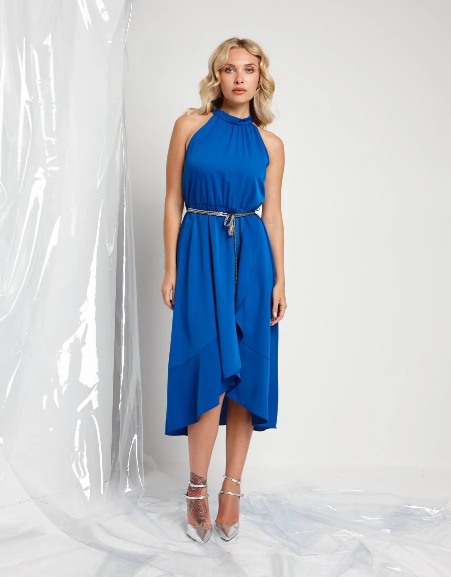 Abito con scollo all'americana e gonna asimmetrica