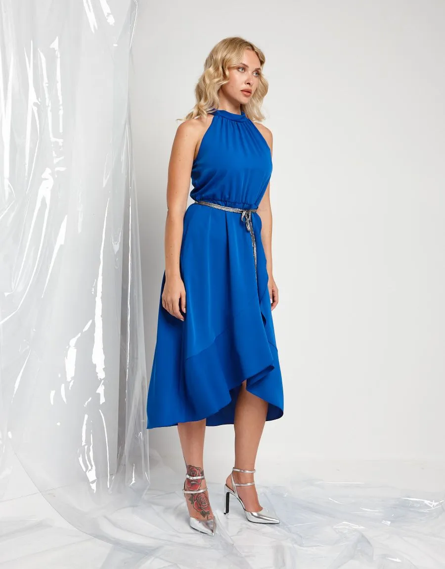 Abito con scollo all'americana e gonna asimmetrica
