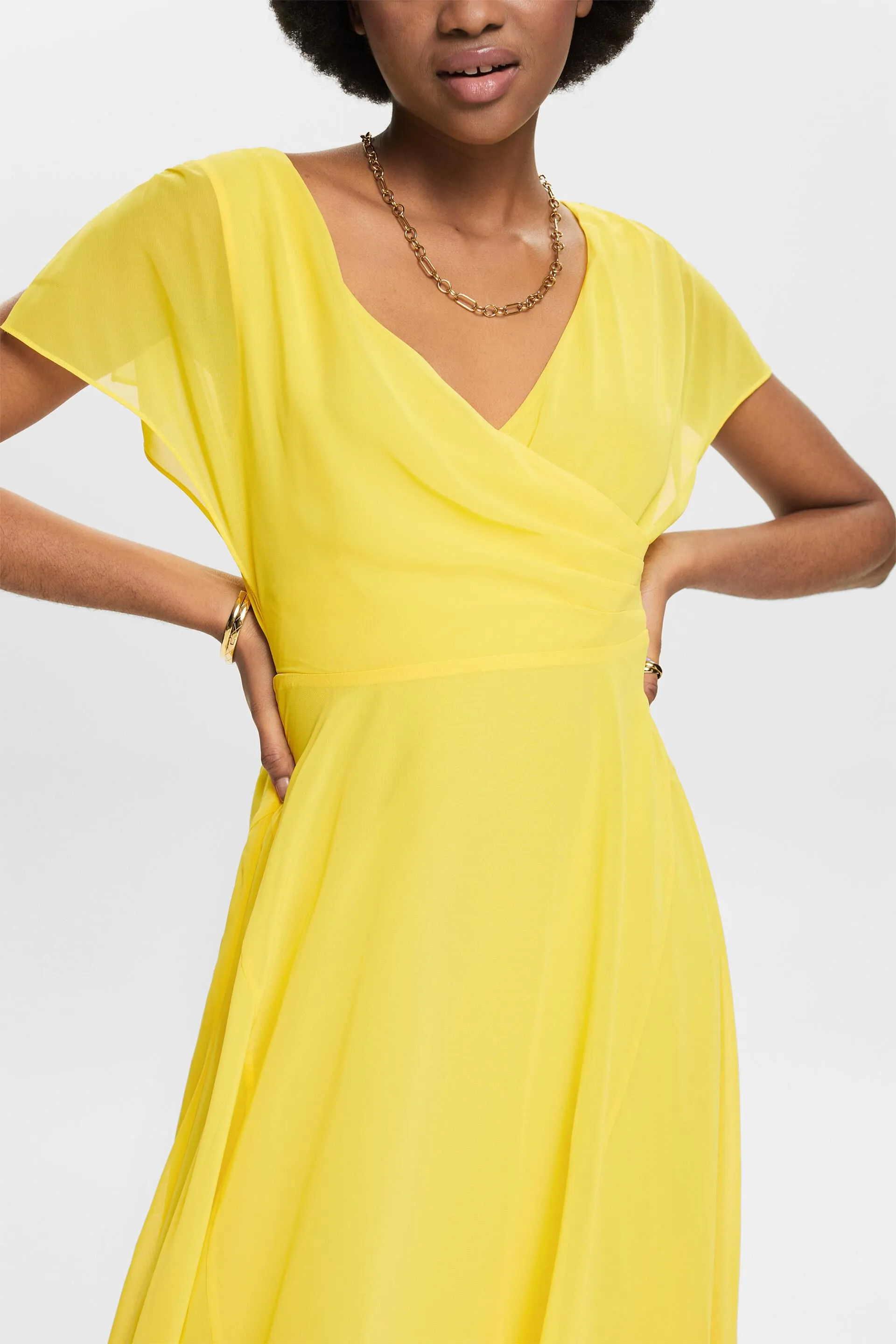 Abito maxi in chiffon con scollo a V