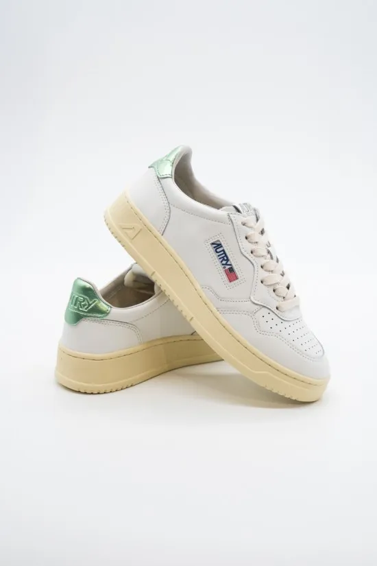 AUTRY MEDALIST LOW SNEAKER WOM AULW LL62