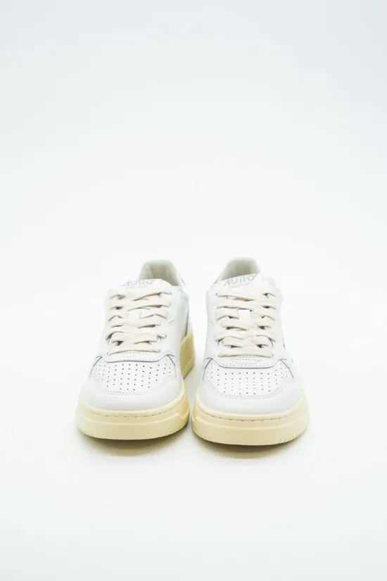 AUTRY MEDALIST LOW SNEAKER WOM AULW LL62
