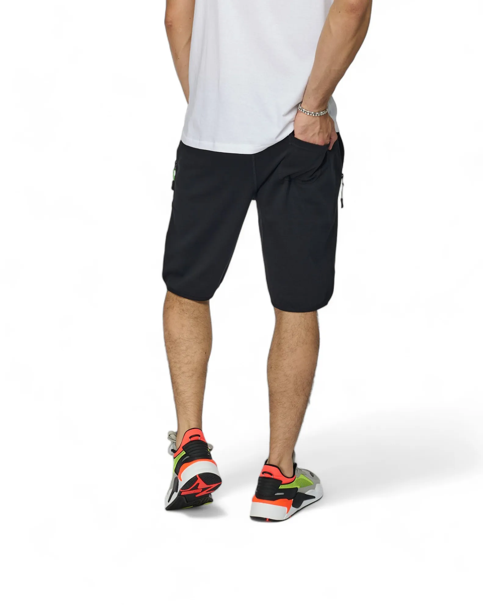 BERMUDA FELPA CON ZIP                                            Previous productBERMUDA FELPA CON ZIP                Next produ