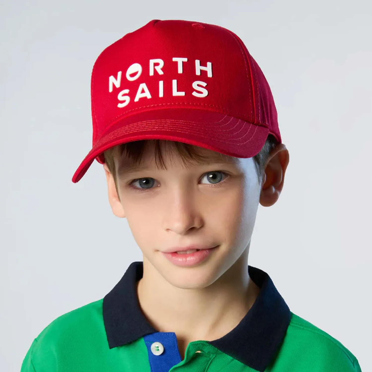 Cappello Rosso Con Logo A Contrasto