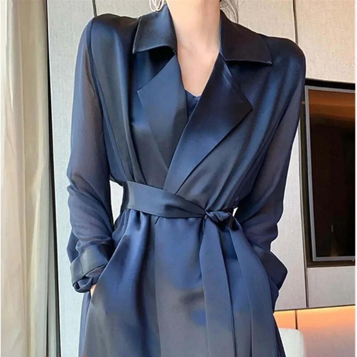 Designer Donna Abbigliamento Giacca a vento Donna 2023 Nuovo Mid Long Autumn Cappotto sottile Manica in organza Cappotto in acet