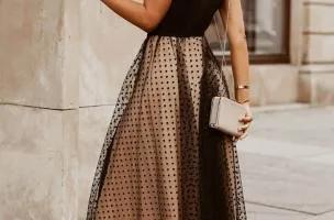 Elegante maxi abito a pois, nero