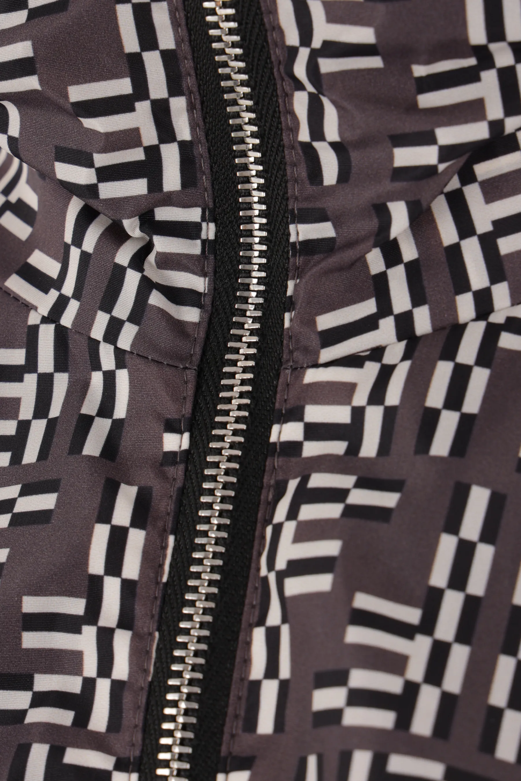  FENDI giacca a vento in nylon stampa FF Labyrinth 