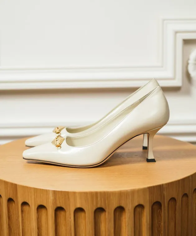 Jimmy Choo Scarpe da barca RYKER 70 in pelle beige RYKER70BXK