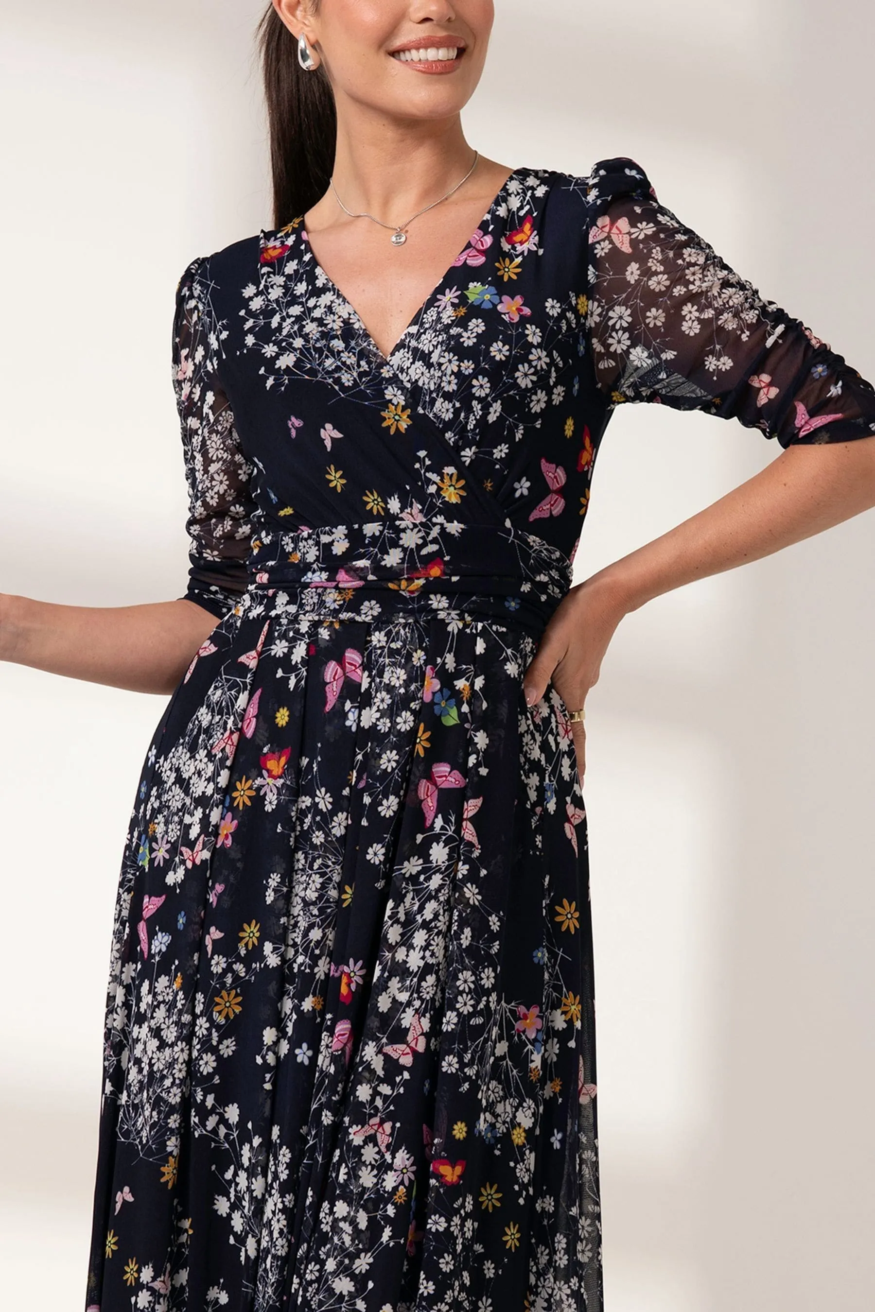 Jolie Moi - Dasha - Abito maxi in rete con maniche arricciate