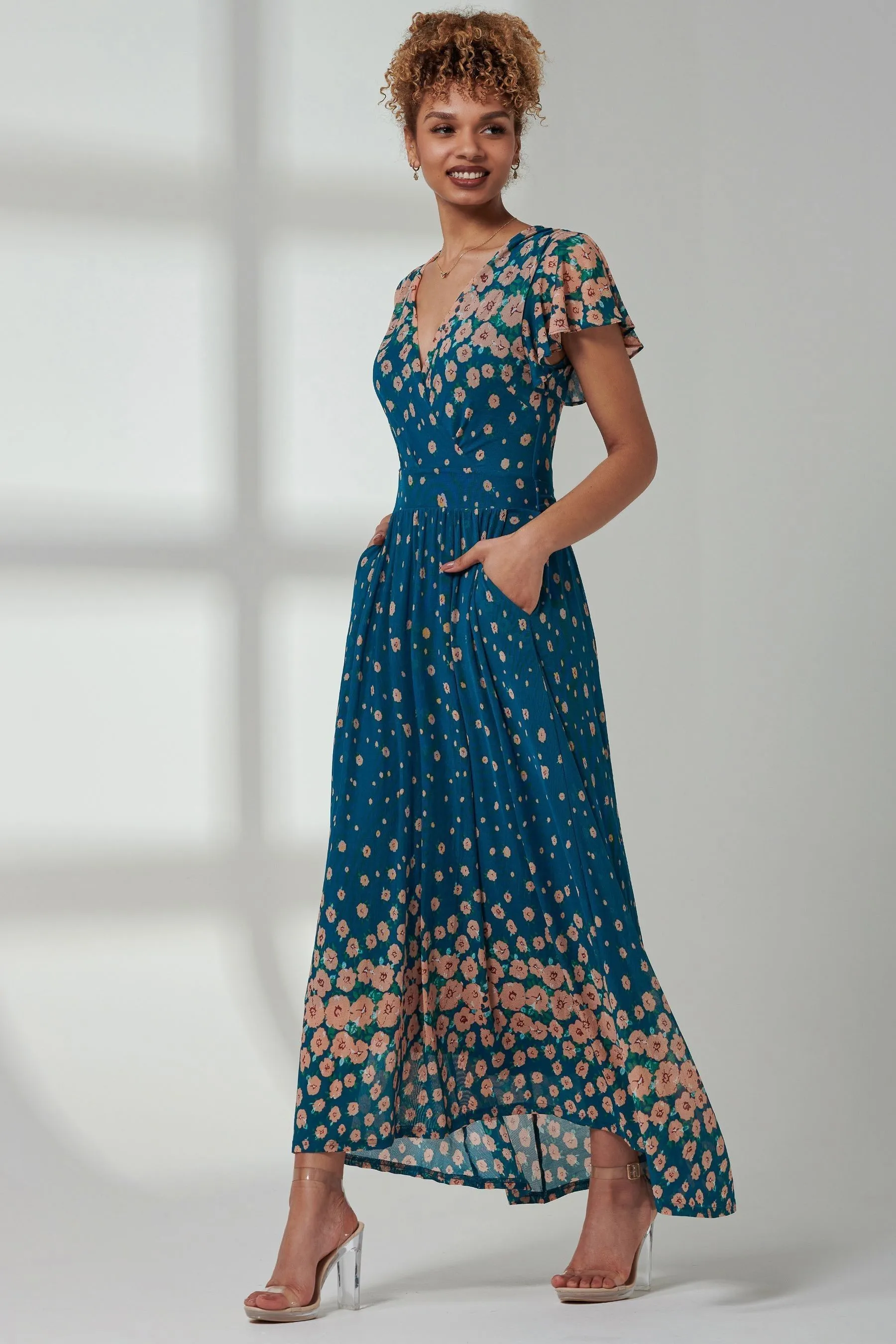 Jolie Moi - Kora - Abito maxi in rete con maniche ad arricciature