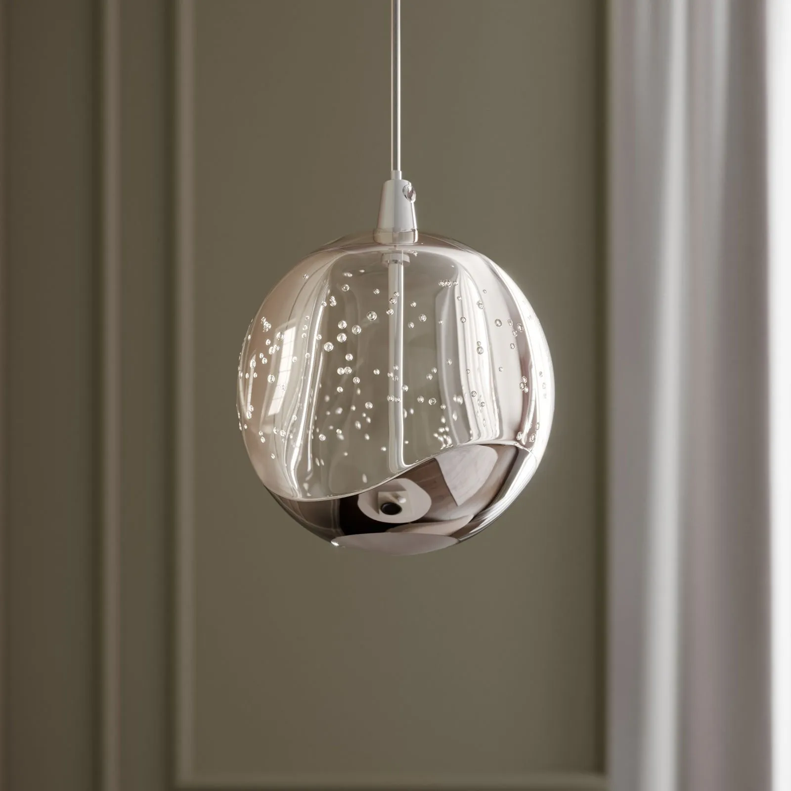 Lucande Lampada LED a sospensione Hayley, Ø 9 cm, colore cromo, vetro