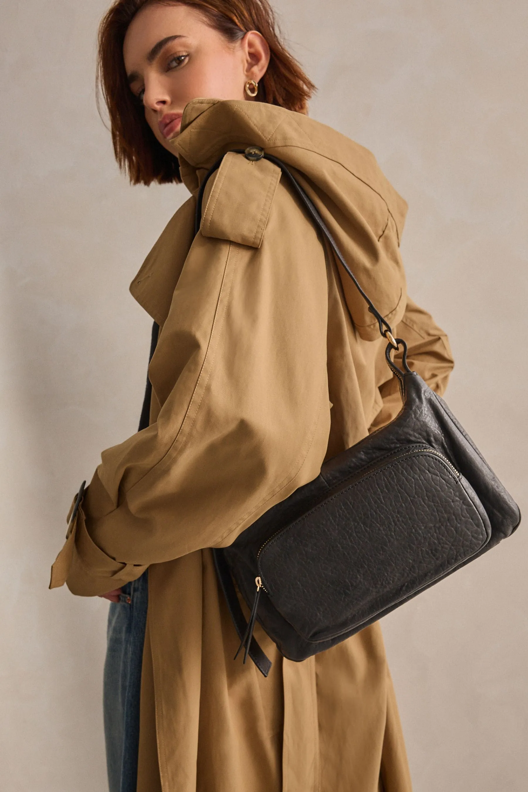 Nero  - Borsa in pelle con tasca sulle spalle