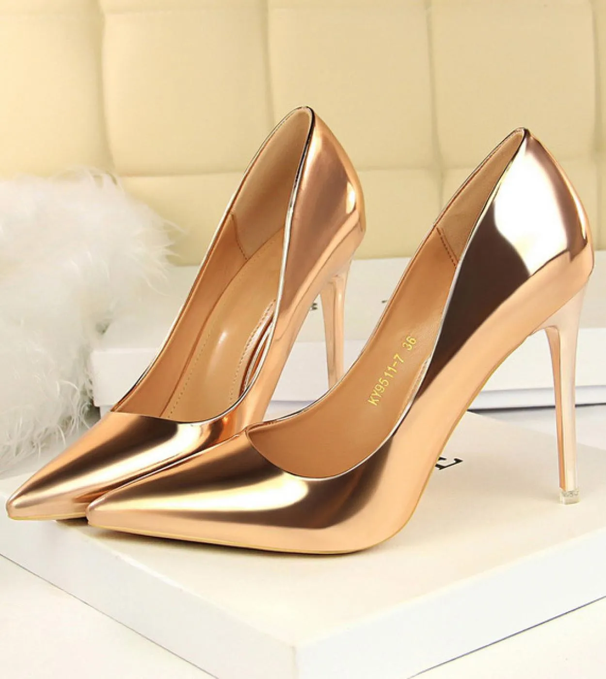 Pelle donna 7,5 cm 10,5 cm Tacchi alti Décolleté classici Lady Stiletto Tacchi bassi sottili Fetish Prom Wedding Scarpe da sposa