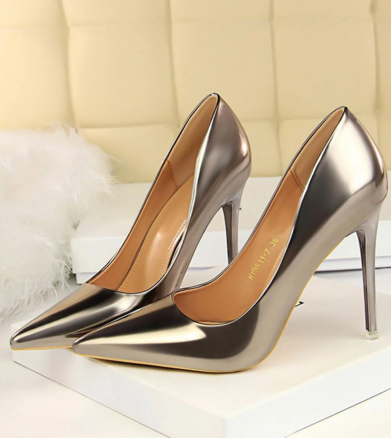 Pelle donna 7,5 cm 10,5 cm Tacchi alti Décolleté classici Lady Stiletto Tacchi bassi sottili Fetish Prom Wedding Scarpe da sposa