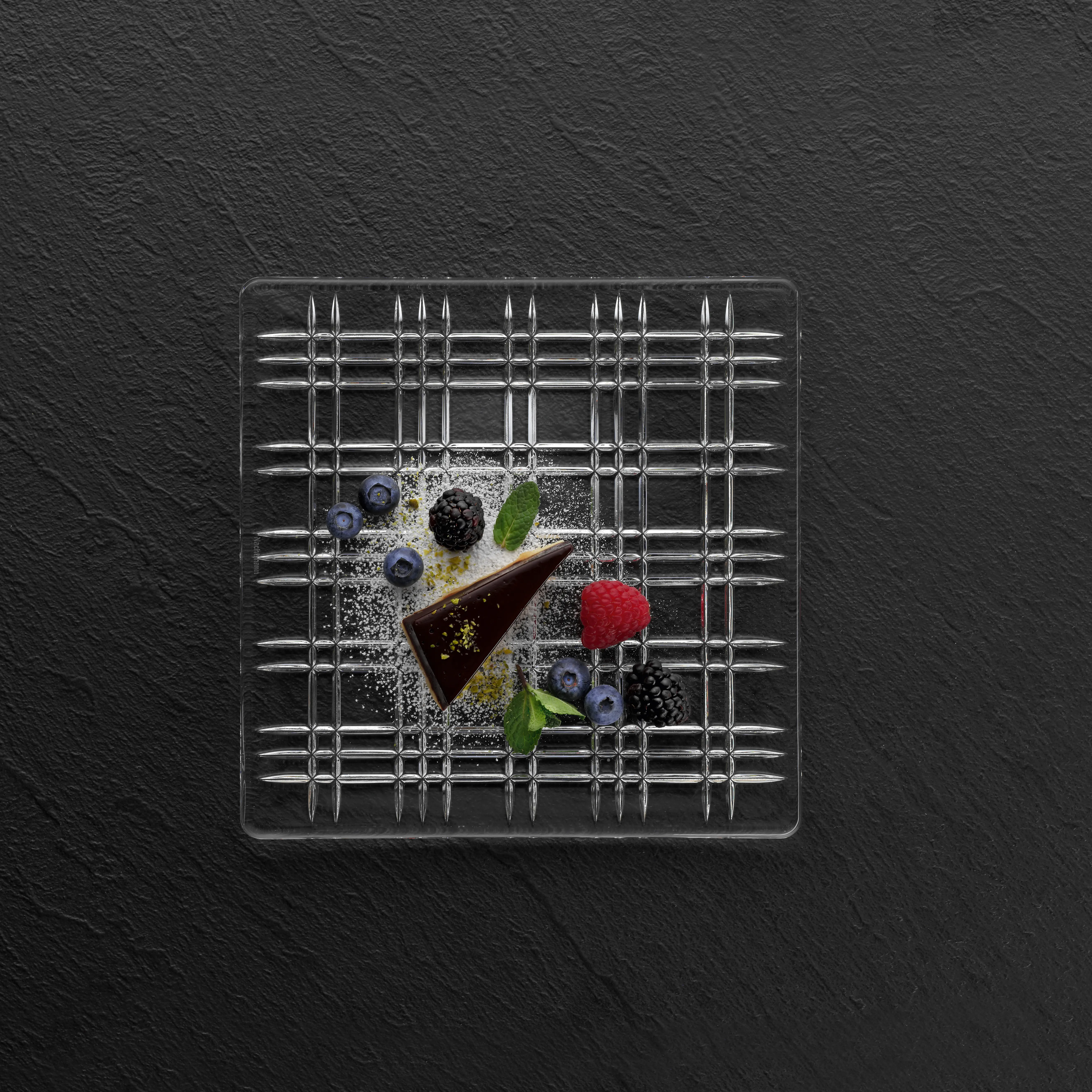 Piatto Square 21x21 cm.jg{font-size:18px}trasparente