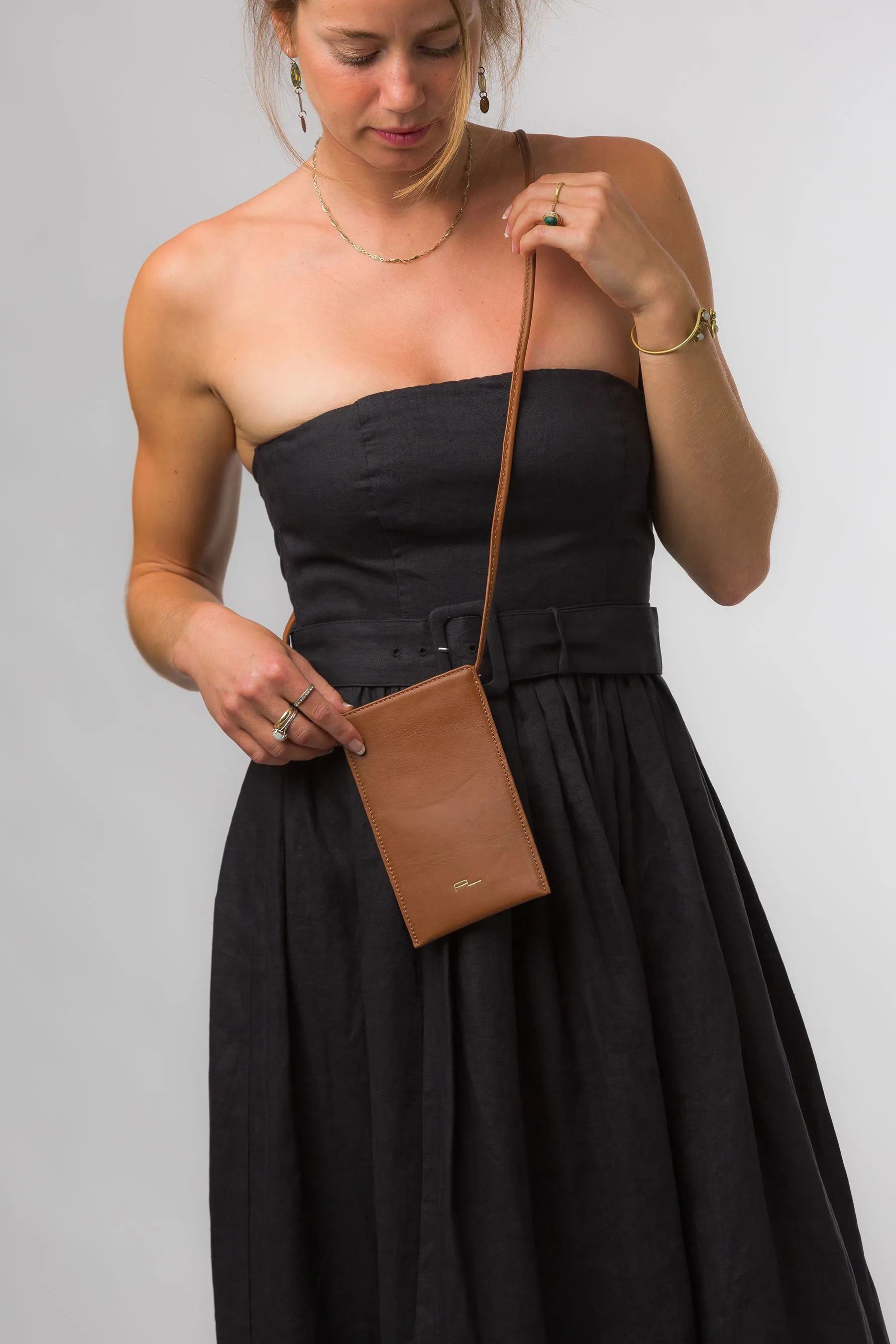 Pure Luxuries London Lana - Borsa per telefono in pelle nappa