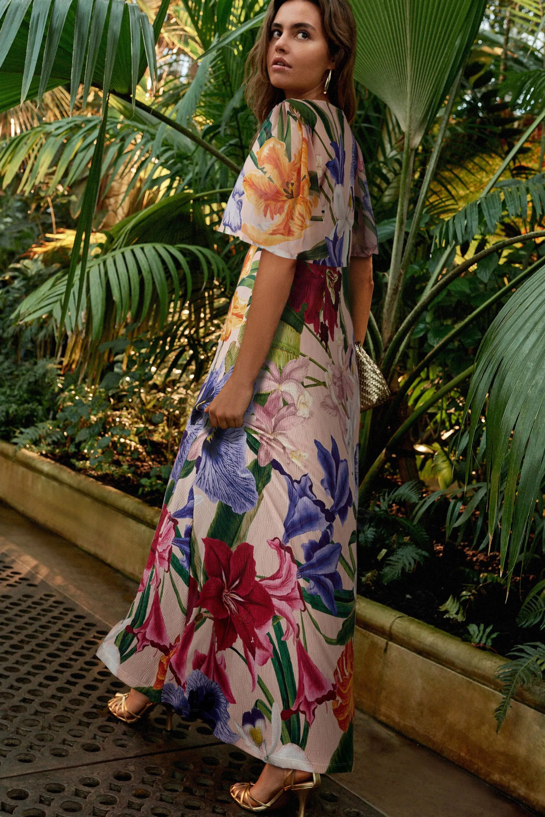 Rosa pastello a fiori  - Kew Collection - Manica corta - Abito maxi con scollo a V