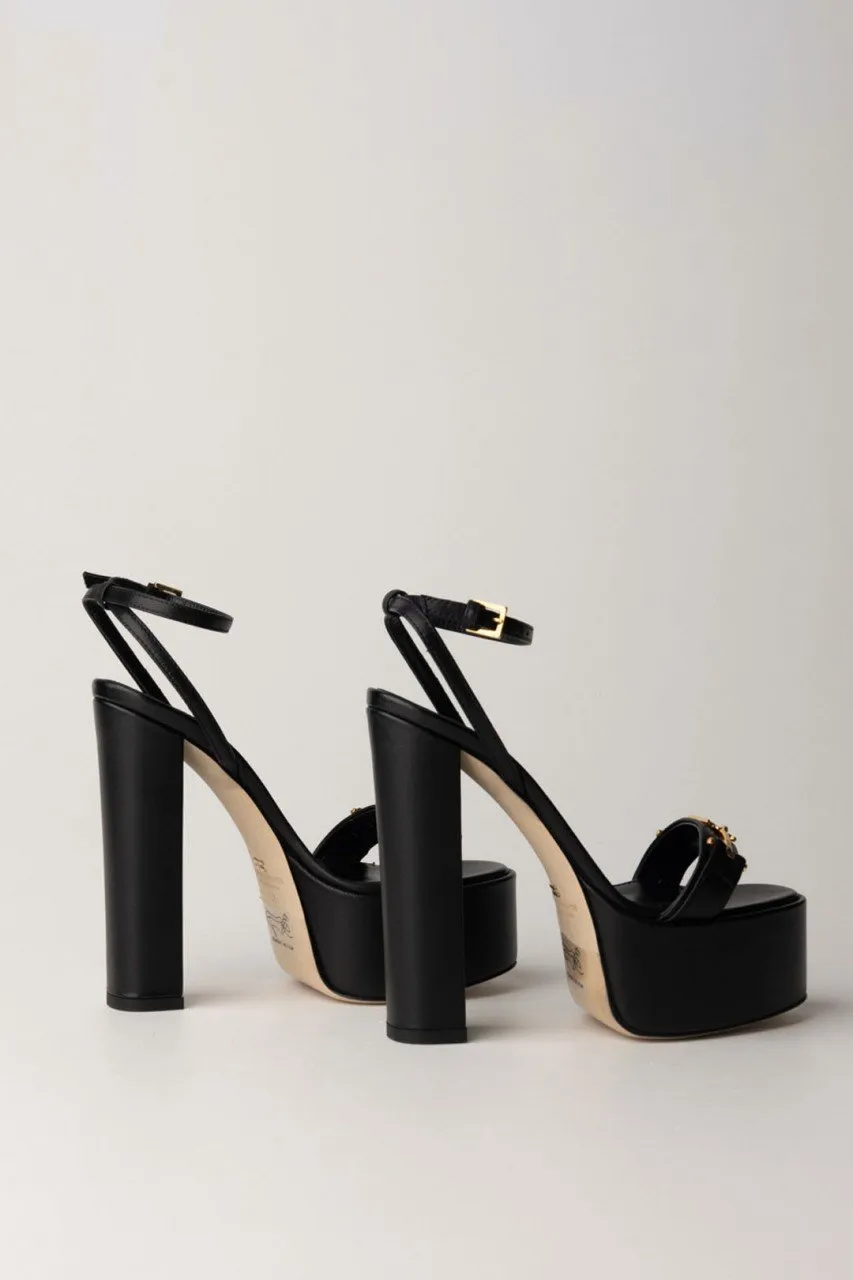 Sandali con platform e morsetto logato Nero