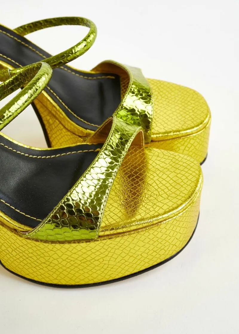 Sandali platform in pelle laminata