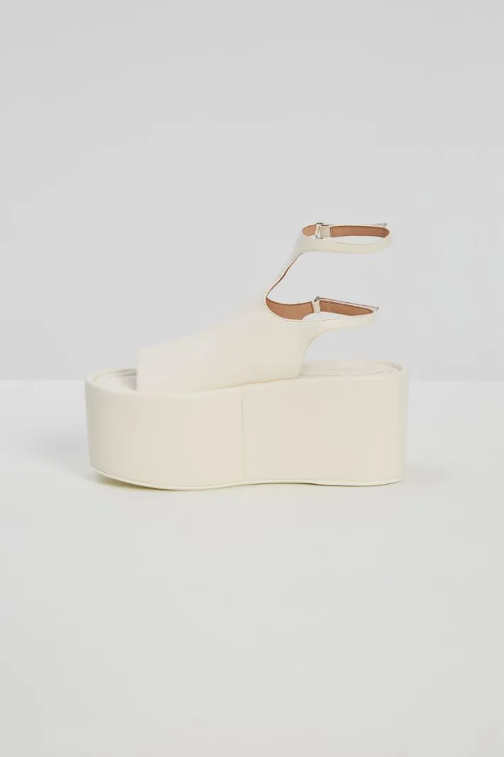 Sandali platform open toe
