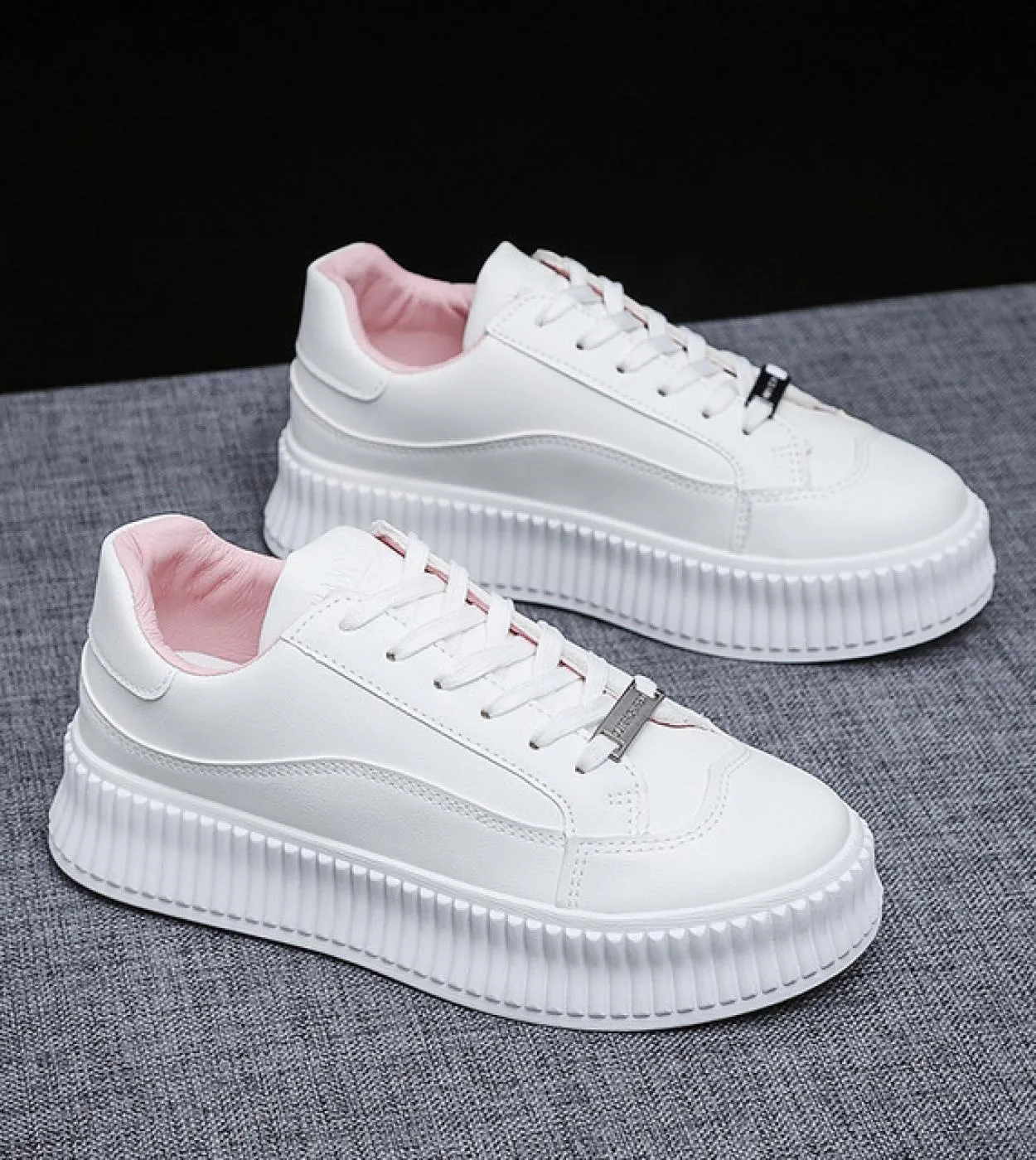 Scarpe da ginnastica con plateau rialzate primaverili donna 2022 scarpe da donna sportive casual con lacci comode scarpe bianche