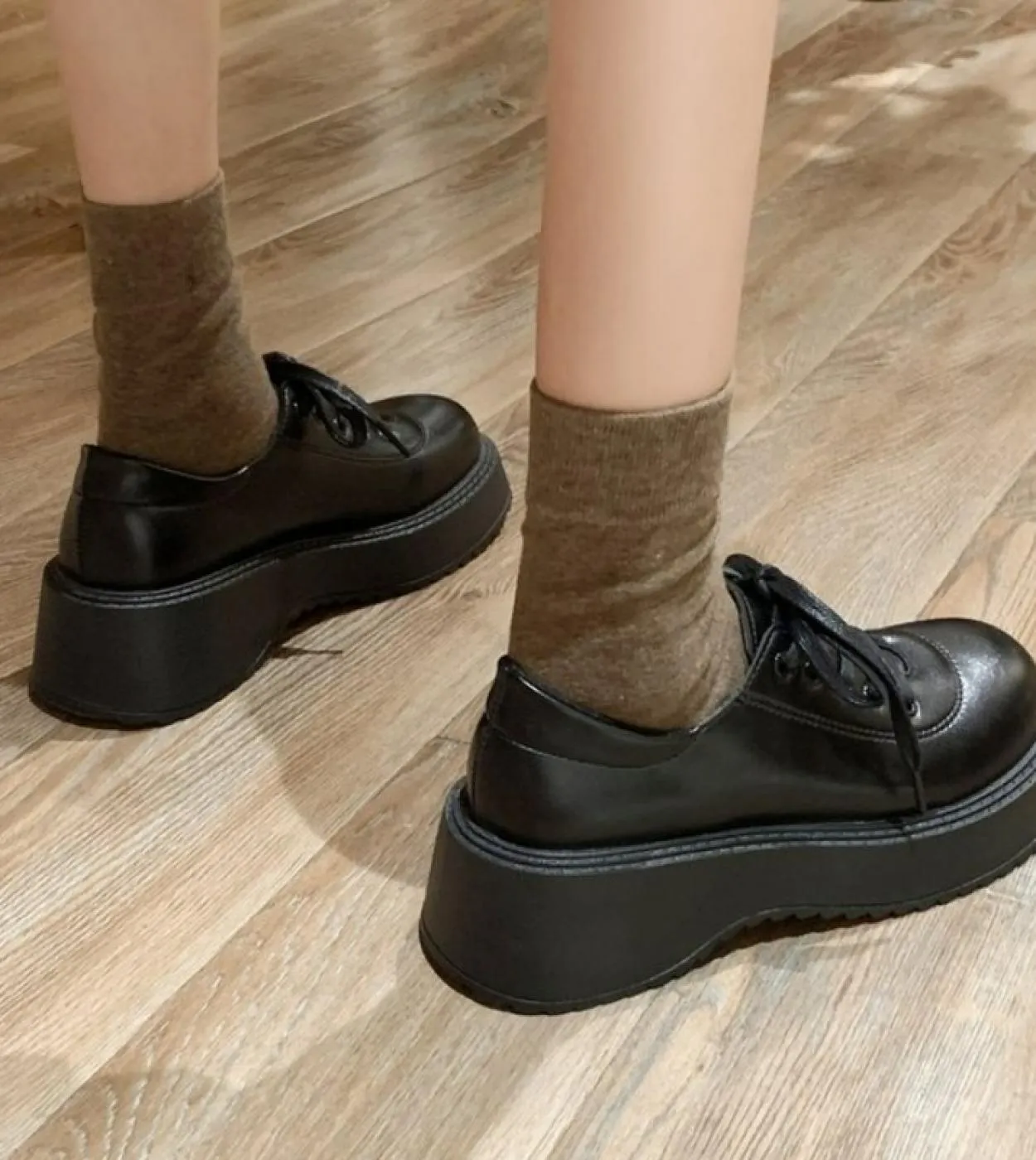 Scarpe piatte Tacchi bassi da donna Autunno Nuova moda retrò All Match Scarpe Mary Jane in pelle con punta tonda Scarpe basse da