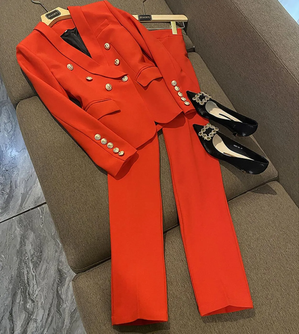 Tailleur pantalone rosa da donna Completi rosa da donna Prezzi bassi Completi pantalone donna rosa nero