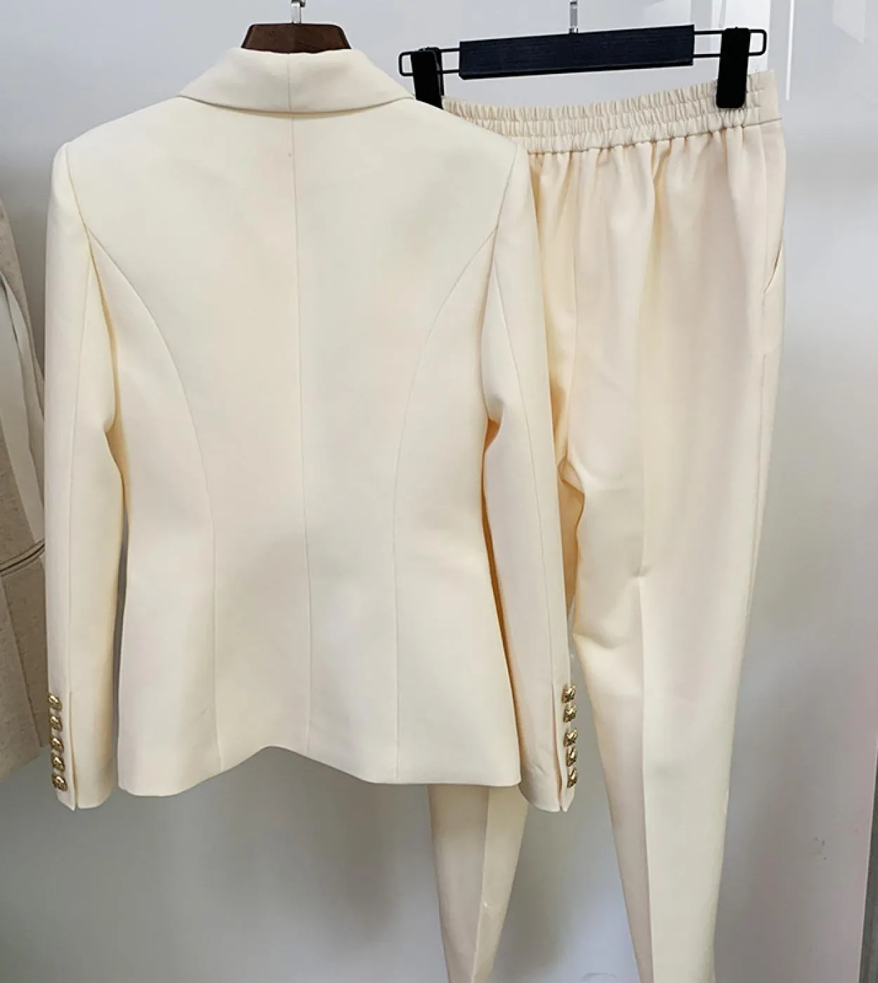 Tailleur pantalone rosa da donna Completi rosa da donna Prezzi bassi Completi pantalone donna rosa nero